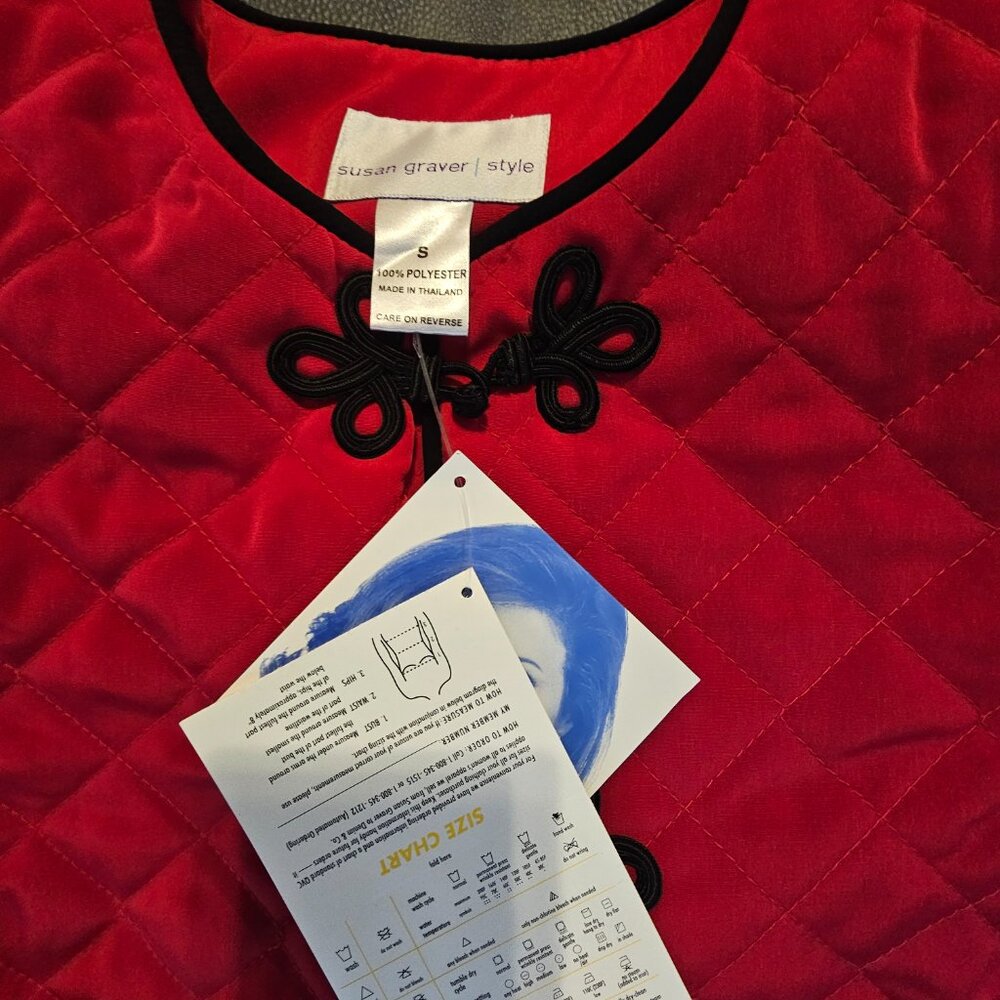 Susan Graver Red Set - Picture 5 of 6